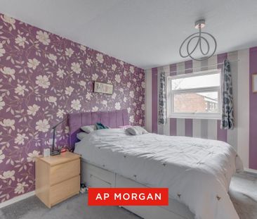 4 bedroom terraced house to rent - Photo 5