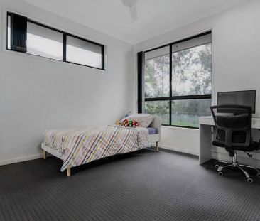 Modern Comfort and Convenience in a Peaceful Airds Location - Photo 3