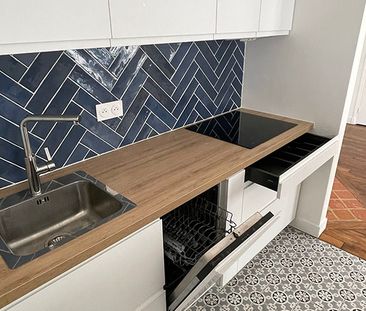 Agréable rez-de-cour totalement rénové - Photo 6