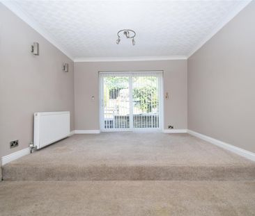 Lindale Mount, Wakefield - Photo 3