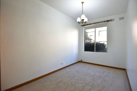 Updated Ground Floor Apartment In Concord - Water included in the rent! - Photo 2