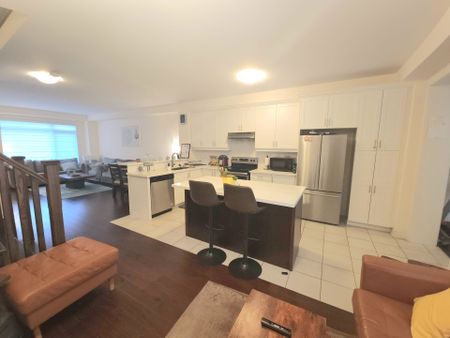 For Lease - 76 Pearman Crescent, Brampton, Ontario - Photo 5
