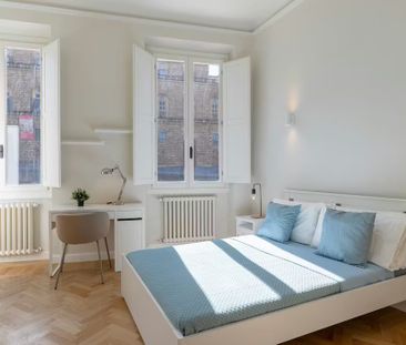 Piazza de Pitti, Florence, Tuscany 50125 - Photo 5