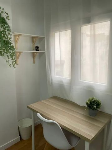 Carrer dAlcanyís, Valencia, Valencian Community 46019 - Photo 4