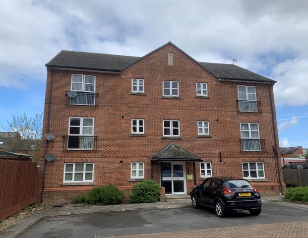 Knighton Lane, Leicester - Photo 1