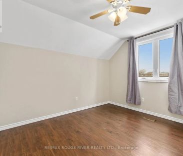 7 UNIVERSITY AVENUE E - Photo 6