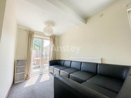 5 bedroom terraced house to rent - Photo 3