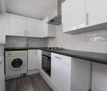 4 bedroom house to rent - Photo 3