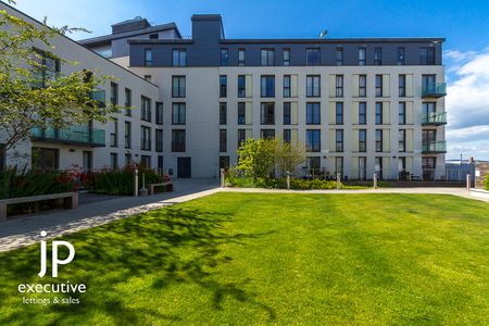 HAYES APARTMENTS CARDIFF CITY CENTRE FURNISHED ONE BEDROOM APARTMENT - Photo 4
