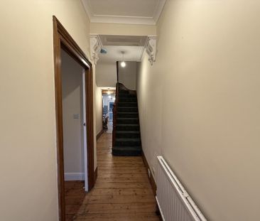 3 bedroom end of terrace house to rent - Photo 4