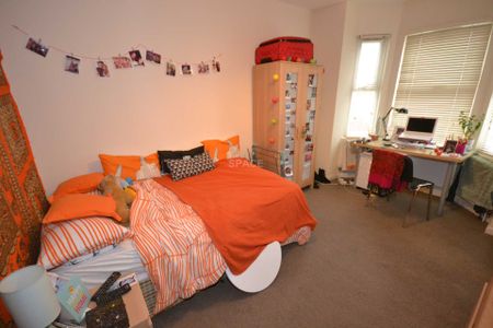 Price £3,750 pcm - Available Now - Furnished - Photo 3