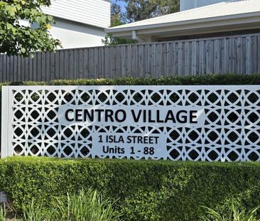 Boutique 3 Bedroom Townhouse - Photo 4