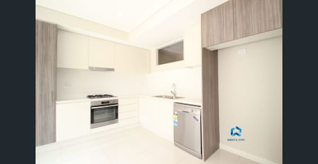 MODERN 2 BEDROOM PLUS STUDY APT - Photo 4