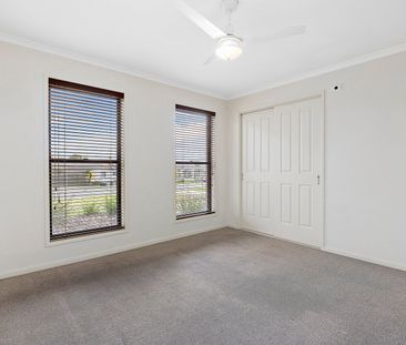 Low Maintenance 3 Bedroom Home in Prime Flora Hill - Photo 6