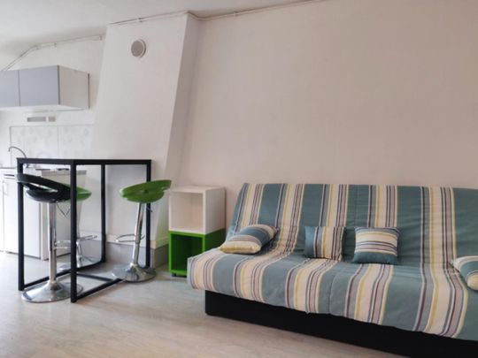 APPARTEMENT T1 A LOUER A ROANNE - CENTRE VILLE - Photo 1