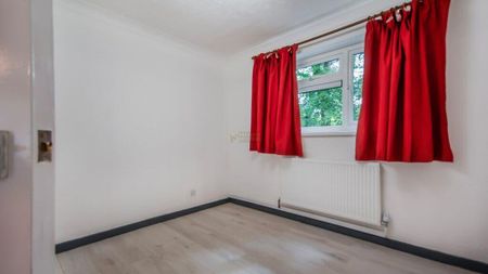 Appleton Court - Photo 3