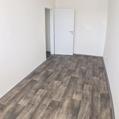 Pronájem bytu 2+1 44 m2 - Fotografie 1