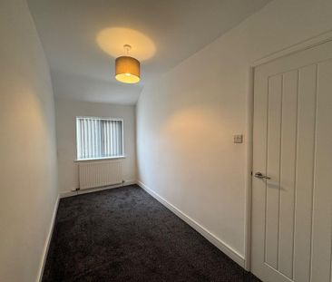 2 bedroom terraced house to rent - Photo 6