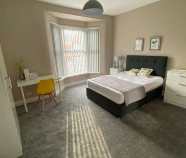 Connaught Road, Liverpool. - Photo 3