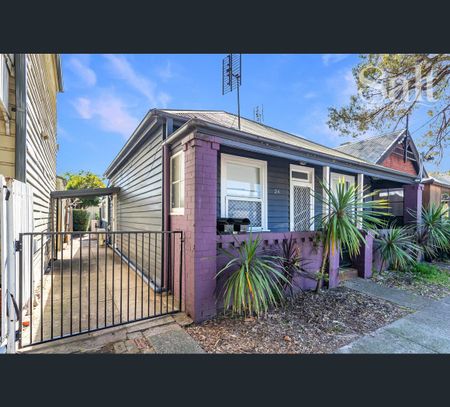 2/24 James Street, Hamilton, NSW 2303 - Photo 5