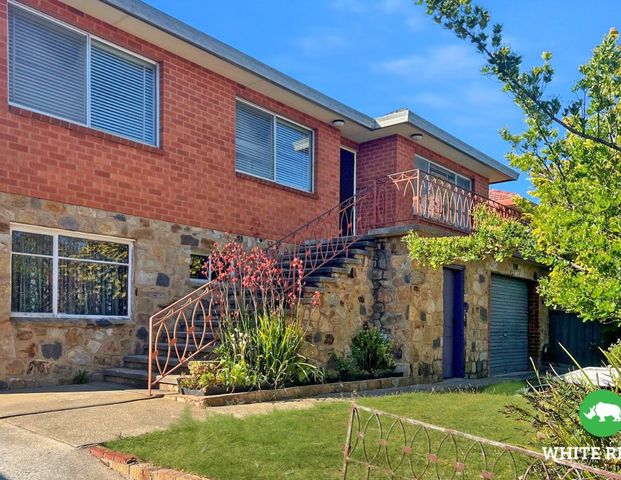 52 Richard Avenue, Queanbeyan NSW 2620 - House For Rent | Domain - Photo 1
