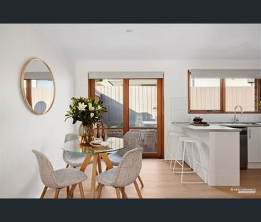 Contemporary Charm Close to the Coast - Photo 4