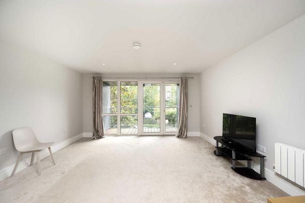 4 bedroom terraced house to rent - Photo 1