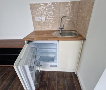 1 bedroom house of multiple occupation to rent - Photo 4