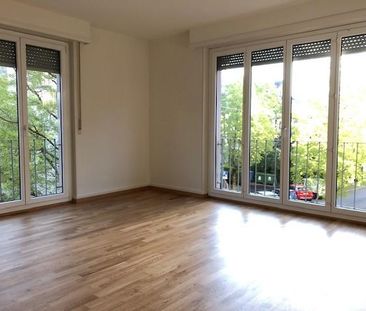 Bel appartement situé dans un quartier calme, proche du palais de B... - Photo 1