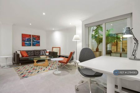 1 bedroom flat to rent - Photo 2