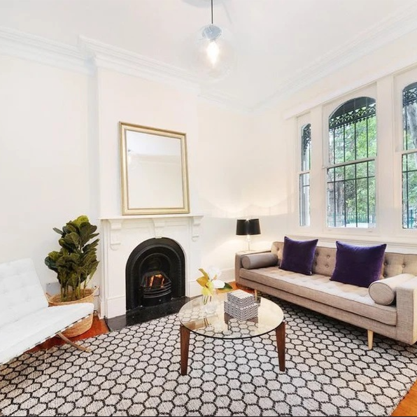 FOUR BEDROOM TERRACE | PRIME POSITION - Photo 1