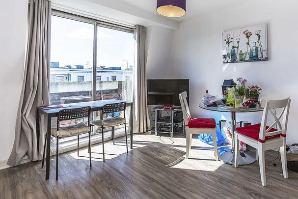 Studio to rent - Photo 1