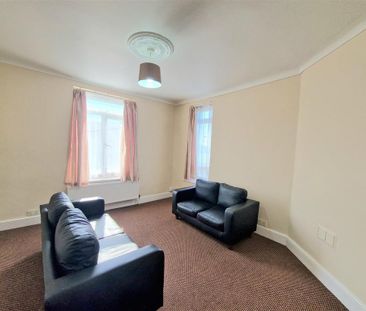 2 bedroom maisonette to rent - Photo 1