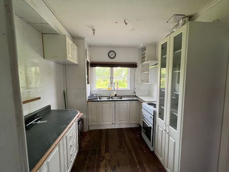 Heart Location Waterview Solid Family home - Photo 5