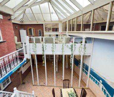 1 bedroom in a house share to rent - Photo 3