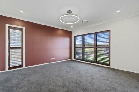 Exceptional Family Home - Photo 5