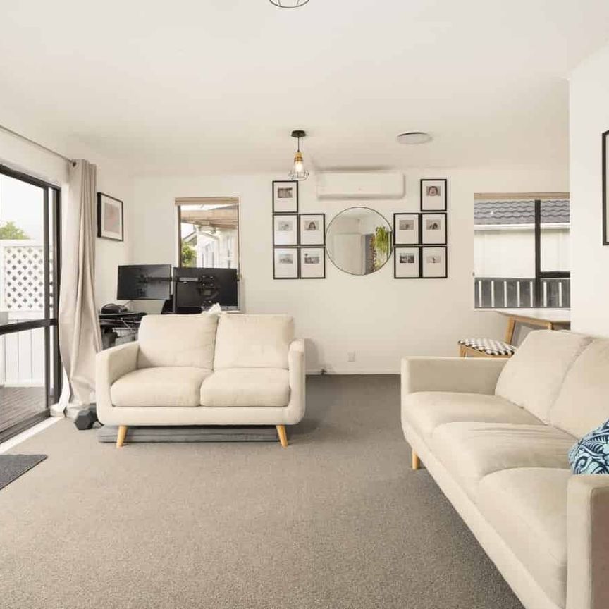 3 Bedroom Family Home - Photo 1
