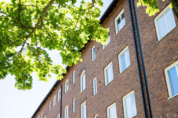 Ljuragatan 99 - Foto 1