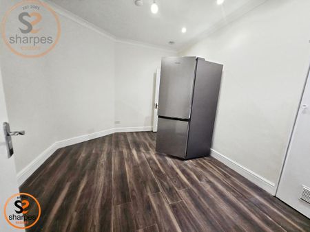 3 bedroom maisonette to rent - Photo 3