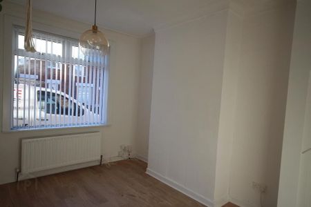 48 Glenside Parade, Belfast, BT14 8AH - Photo 3