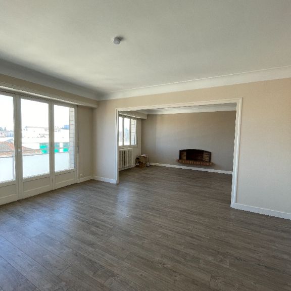 Location Appartement 4 pièces 89m² - Photo 1