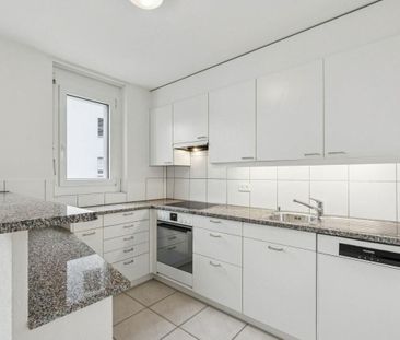 Grosszügige 4.5-Zimmer-Wohnung - Photo 4