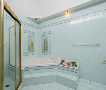 25 Marley Crescent, Bonnyrigg Heights NSW 2177 - House For Rent | D... - Photo 6