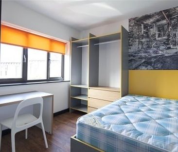 2 Whitegate Road, Huddersfield, HD4 - Photo 3