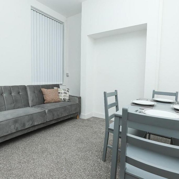 5 bedroom terraced house to rent - Photo 1