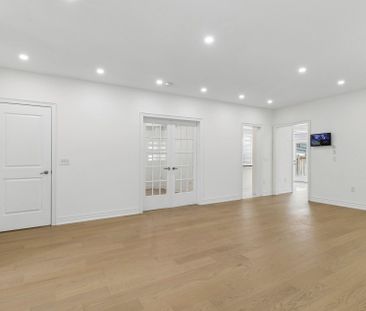 For Lease - 19 Rivoli Drive, Vaughan, Ontario - Photo 3