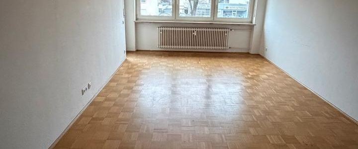 Helle 3 Zimmerwohnung mit Balkon in Eibach - Foto 1