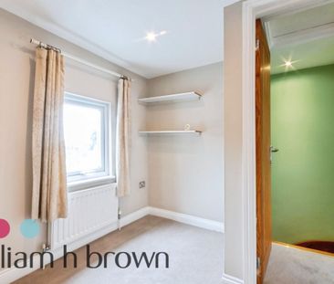 The Street - Photo 5