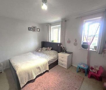 Ascot Court, Grove Road, Aldershot, GU11 - Photo 2