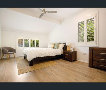 Spacious Family Living Just Moments from Tugun Beach! - Photo 4